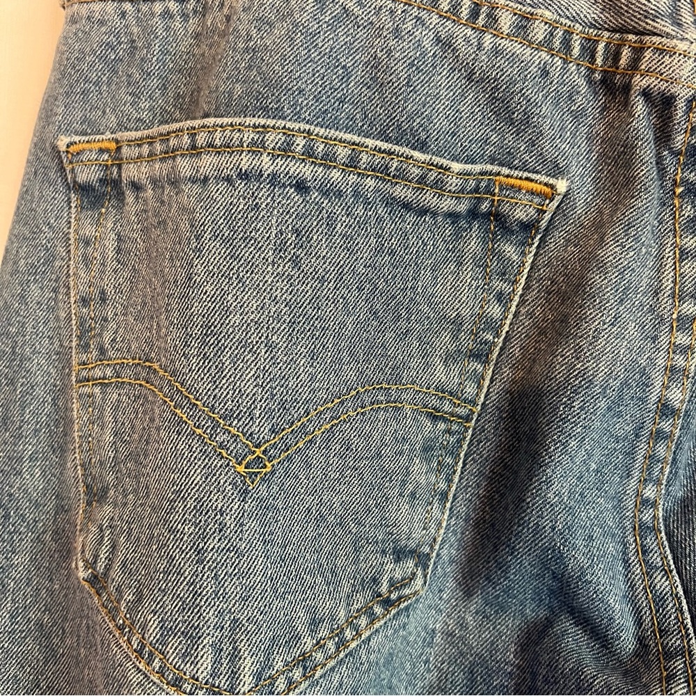 Levi's 501's Vintage Button Fly Straight Leg Medium Wash Jeans Size 33X30 - Picture 8 of 13